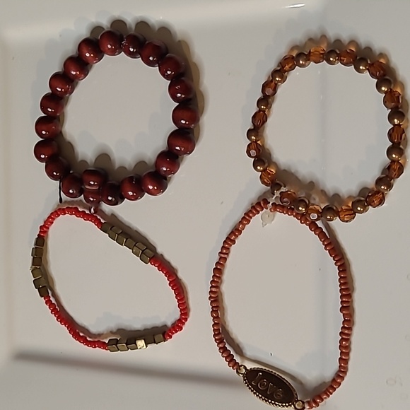 WAS. $130 Vintage 7 Bracelets. 4 stretch 3 with fasteners. - Picture 6 of 14